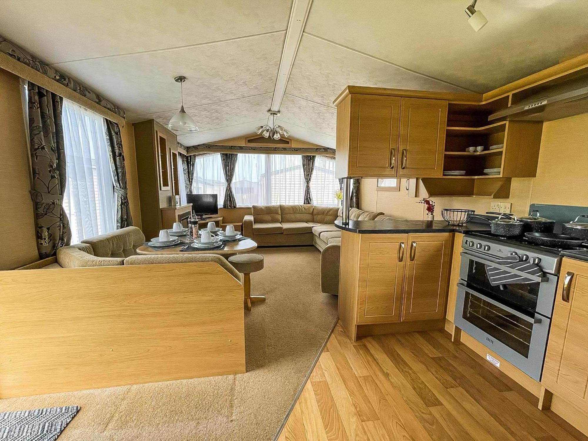 Lovely Caravan By The Beach In Pakefield, Suffolk Ref 68007Cl Lowestoft Exterior photo