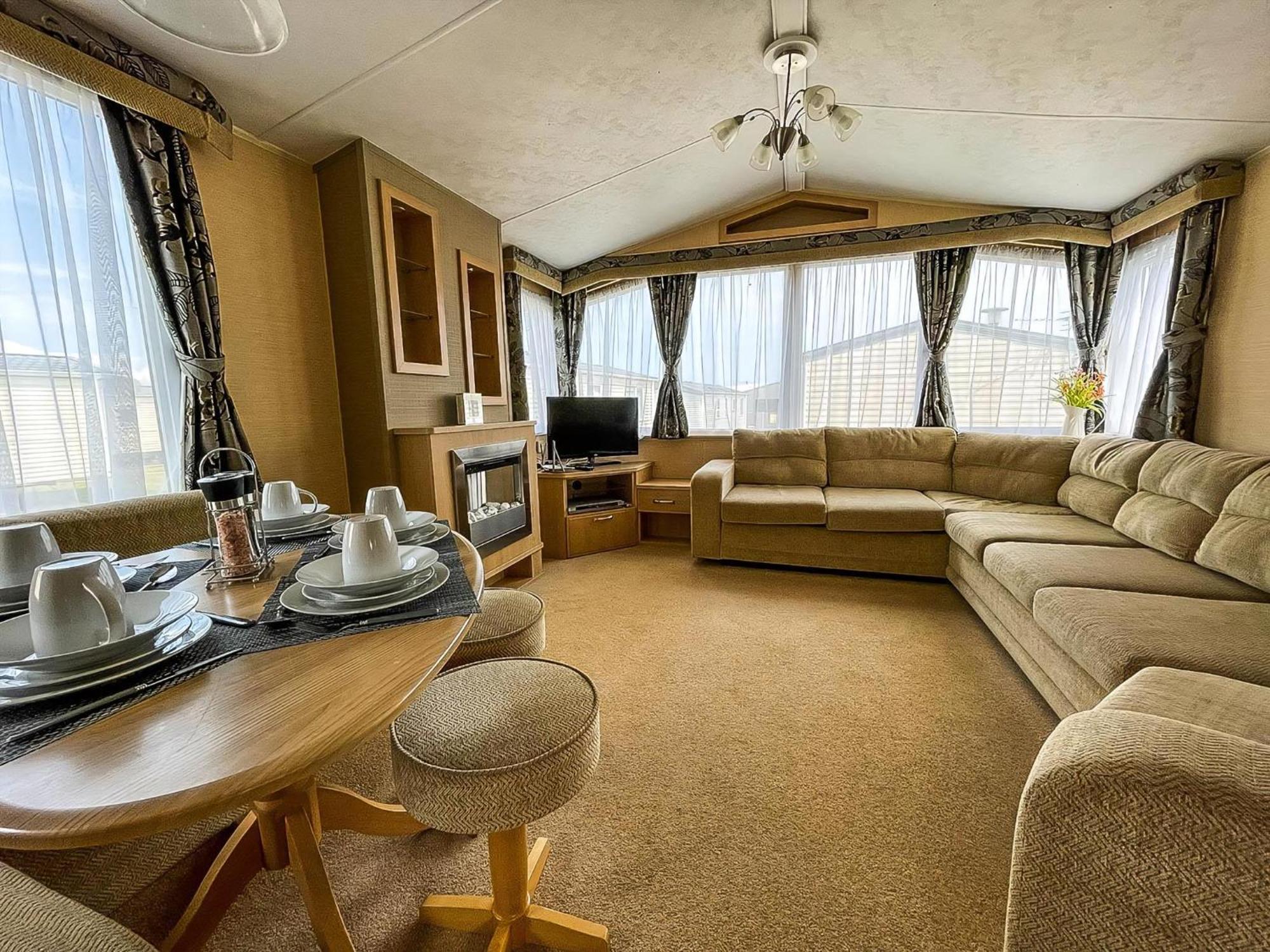 Lovely Caravan By The Beach In Pakefield, Suffolk Ref 68007Cl Lowestoft Exterior photo